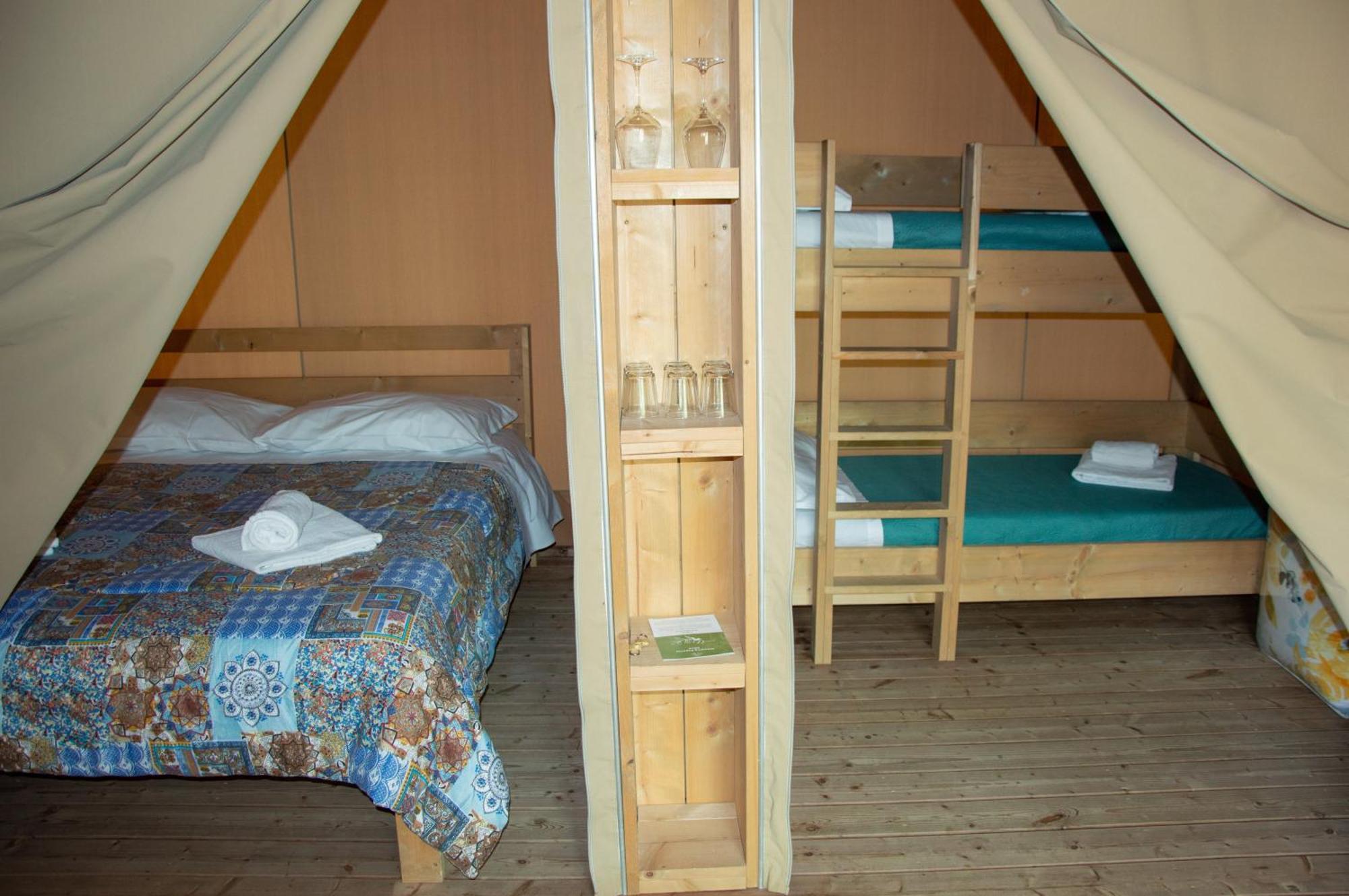 Luxor Chianti Glamping Village Castellina in Chianti Exteriör bild