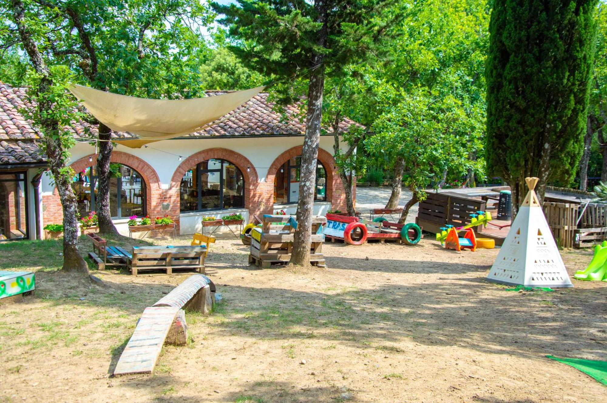 Luxor Chianti Glamping Village Castellina in Chianti Exteriör bild